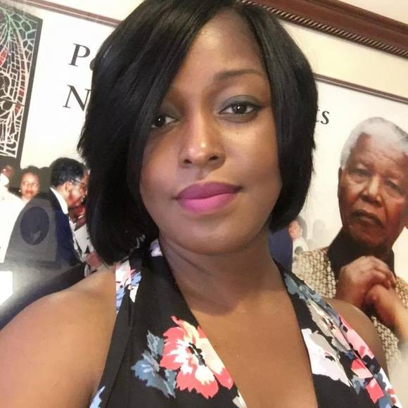 Meet your Posher, Shelly - Picture 1 of 1